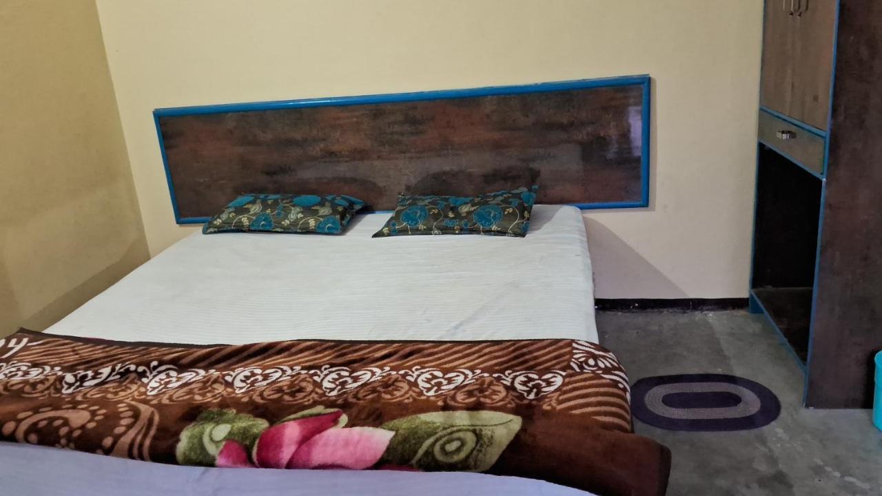 Blue Sky Homestay Khajuraho Exterior photo
